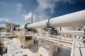 Long tubular rotary furnace for lime and clinker roasting