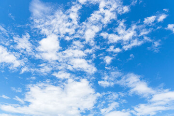 夏の空　澄んだ青空と雲272