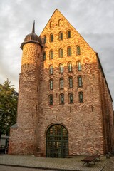 rostock, deutschland - mittelalterliches michaeliskloster in der altstadt