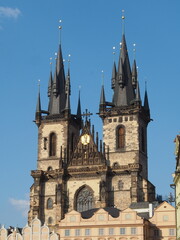 Fototapeta premium Beautiful Gothic architecture of St. Vitus Cathedral in Prague under a clear blue sky