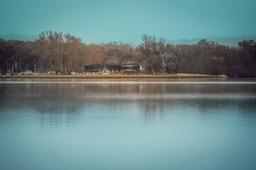 The photo showcases the beautiful scenery on both sides of the Lake Burley Griffin