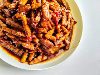 Traditional Tempeh with Rich Brown Sauce