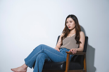 Obraz premium デニムを履いた女性