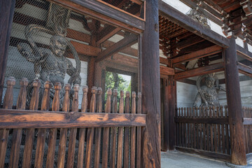 京都 広隆寺の仁王門（塔門）