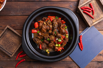 Jiangxi delicacy: Spicy stir-fried pork ribs