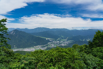 大峰山展望台から眺める夏の湯沢町　新潟県湯沢町