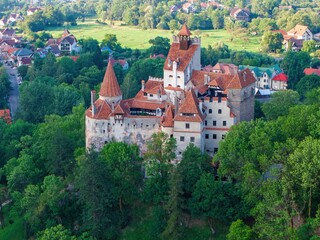 Obraz premium Bran Castle at sunset, aerial view - the famous Dracula’s Castle in Transylvania, Romania.