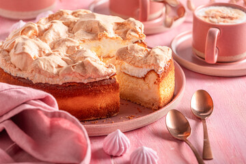 Tasty meringue cheesecake made of cottage cheese.