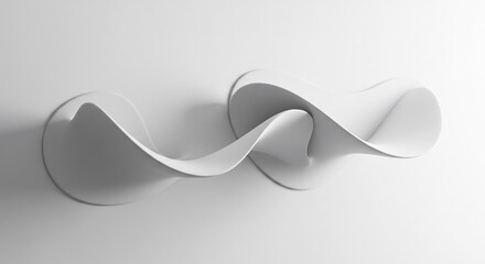 白く滑らかな曲線 壁面を優雅に飾る抽象彫刻 柔らかな光に包まれて 