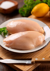 タンパク質が豊富な「鶏むね肉」