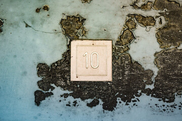 house number 10