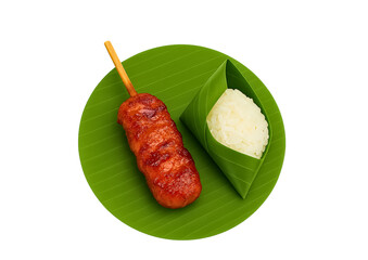 Sticky rice wrapped in banana leaf – traditional Thai packaging for eco-friendly street food
