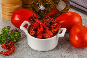 Sundried red tomatoes in the bowl