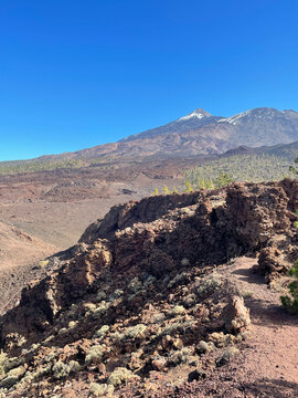 Lunar Volcanic Landscape of Mount Teide &ndash; Dramatic View with Foreground Rock Formations and Rugged Terrain, Capturing the Raw, Otherworldly Beauty of Tenerife&rsquo;s Iconic Volcano