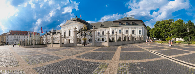 Südseite des Palais Grassalkovich, Präsidentenpalais, Sitz des Präsidenten der Slowakischen...