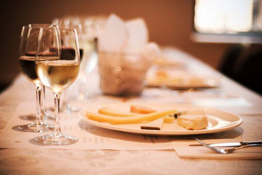 White wine and cheese tasting