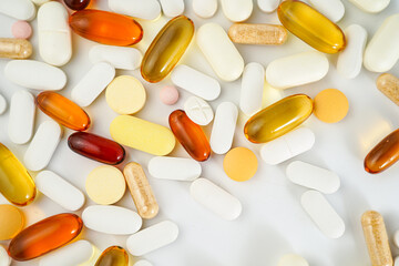 vitamin supplements capsules pill, softgel, fish oil, omega 3, vitamin E