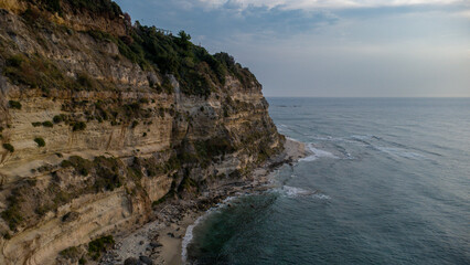 Cliffside Contours and Coastal Pulse – Tropea’s Earthbound Majesty