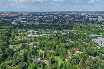 Ausblick auf den Siebentischwald in Augsburg rund um den Zoo und den Botschanischen Garten