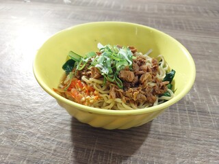 Authentic Asian Dry Noodles with Toppings