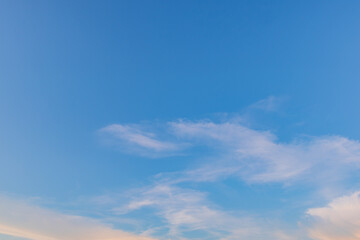 Fototapeta premium 息吐く夕空