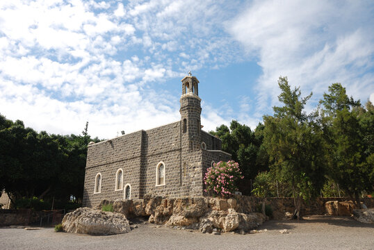 Iglesia de la Multiplicaci&oacute;n de los Panes y los Peces junto al Mar de Galilea, Norte de Israel