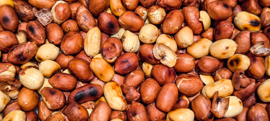 Roasted peanuts with heat.  Add flavor to food.