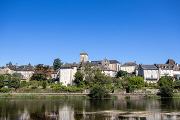 Fototapeta premium view of the city of the river