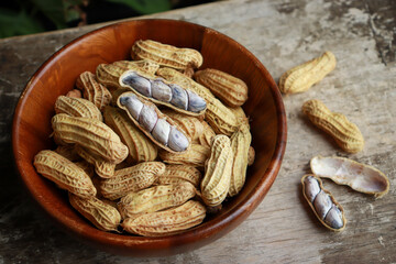 Boiled peanuts, High protein snacks in Thailand.