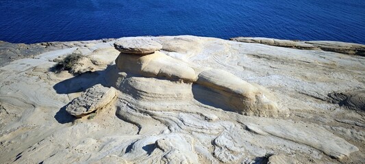 Ausgewaschener Sandstein in der Algarve © Guido Miller