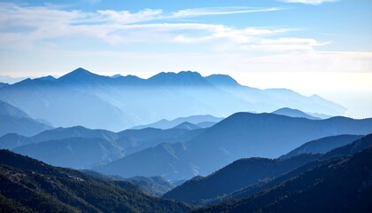 Obraz premium Misty mountain range