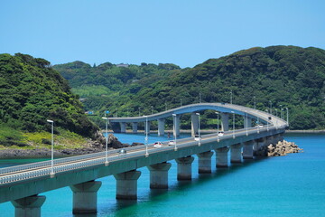 角島大橋　海に映える絶景の橋（日本山口県）