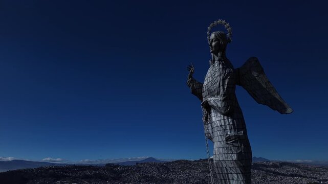 Estatua del Panecillo - Quito Ecuador 