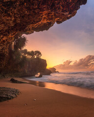 The beach at sunrise is a truly unforgettable experience, perfect for nature lovers, couples, and those seeking tranquility