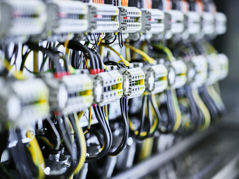 Electric cables conected in control box