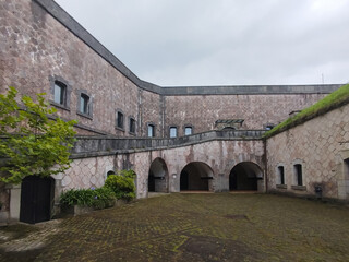 Patio del fuerte San Marcos, San Sebastián, España