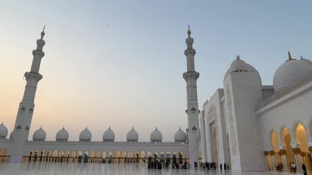 Sheik Zayed Grand Mosque In Abu Dhabi 19 July 2025 Abu Dhabi UAE