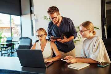 The Importance of Collaborative Teamwork in a Modern Office Setting is Vital for Success