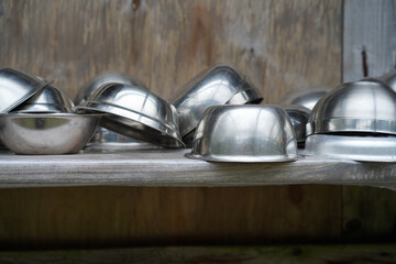 A lot of metal stainless steel bowls