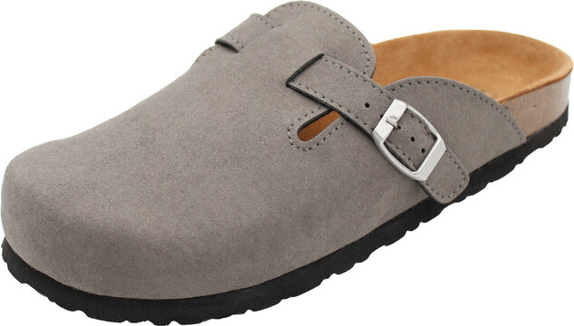 Grey clog with metal buckle, black sole and light brown insole. Modern and minimalist design, ideal for casual fashion, everyday comfort and relaxed urban style.