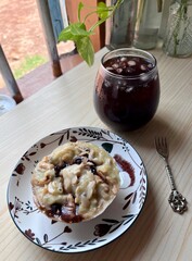 Muffin with Ice Coffee