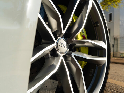 Audi RS6 wheel with carbon ceramic brakes, Macro detail of a high-performance wagon

