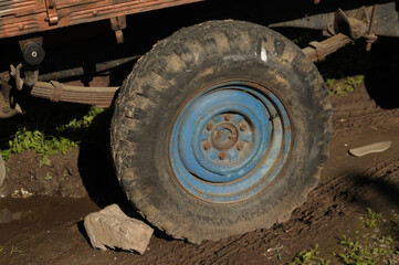 country resources for adverse situations in the car