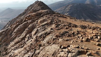 wonderful afternoon dedicated to the mountains and their landscapes alongside ancient structures