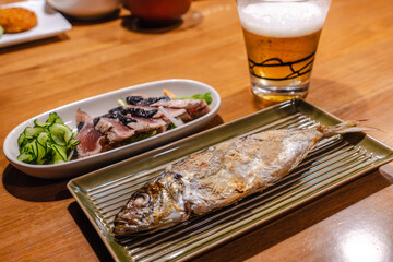 Japanese dinner set / 焼き魚とたたきの夕食
