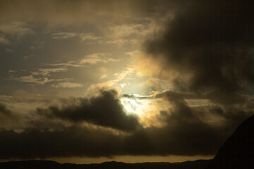 夏の午後の奄美大島の空。