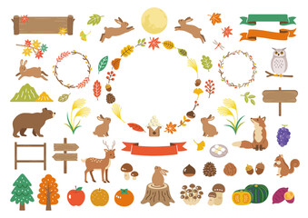 Moon viewing and animals in the autumn forest