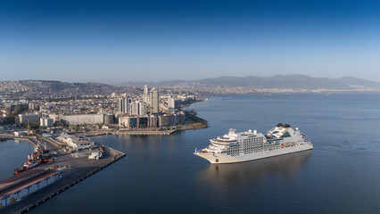 Fototapeta premium A magnificent morning view of Alsancak, izmir. Good morning izmir, Turkey. Aerial shot.