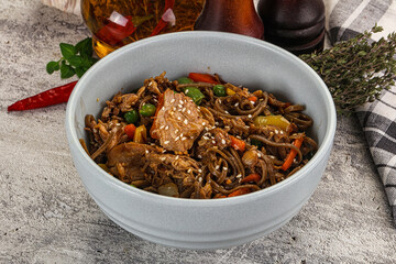 Soba with shredded pork and vegetables