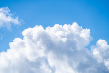 青い空と白い雲